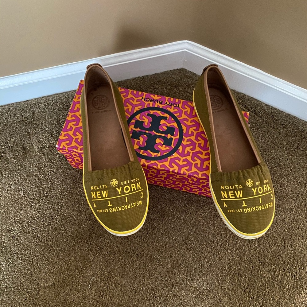 Shoes - Picture 8 of 16